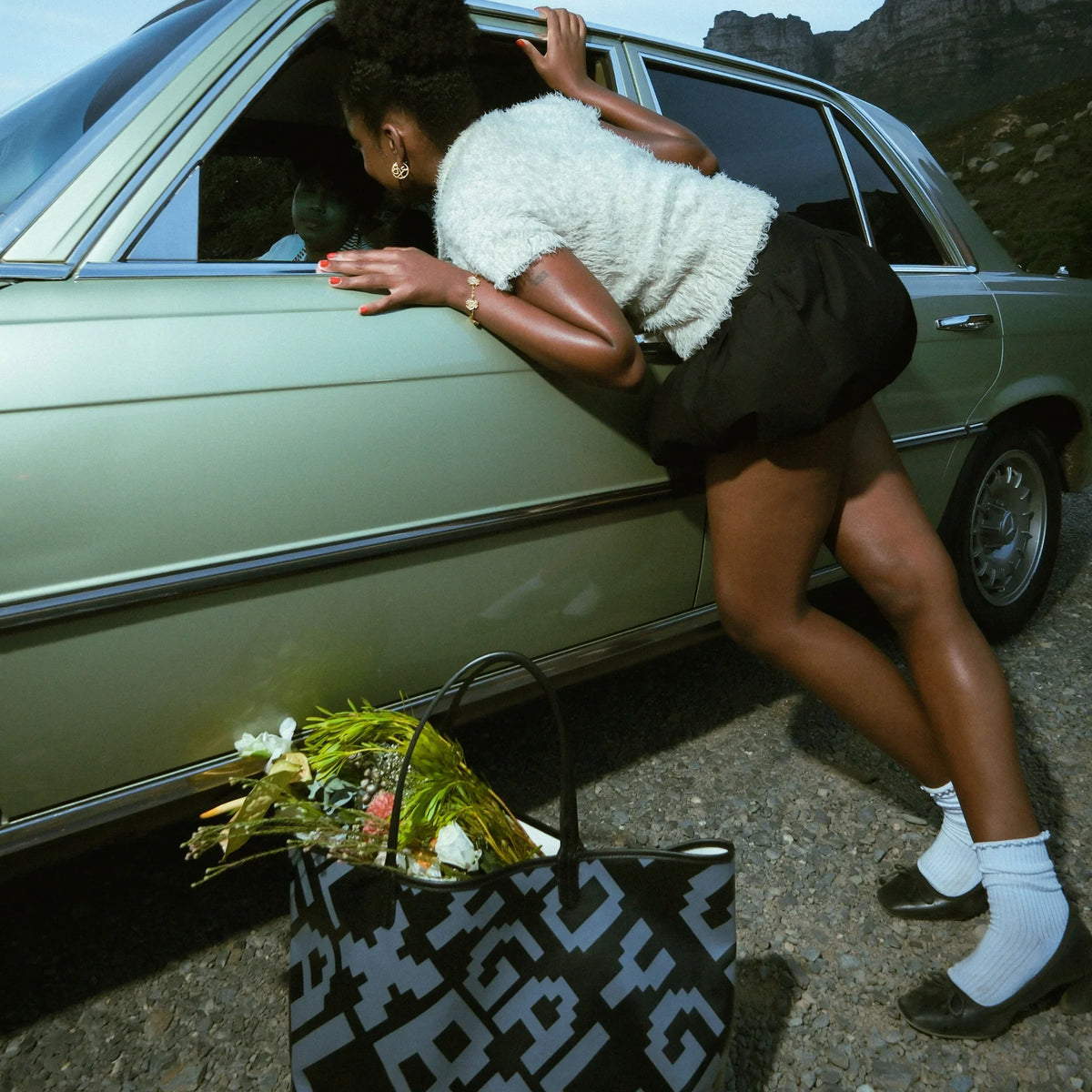 GXB TRAVEL TOTE BAG